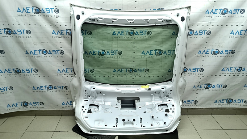 Дверь багажника голая со стеклом Audi A5 F5 18-25 5D белый LY9C