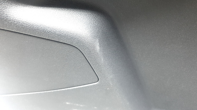 Обшивка двери багажника Audi A5 F5 18-25 5D черная, потерта