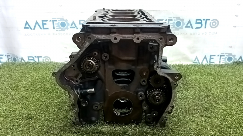 Блок цилиндров голый VW Passat b7 12-15 USA 1.8T под расточку