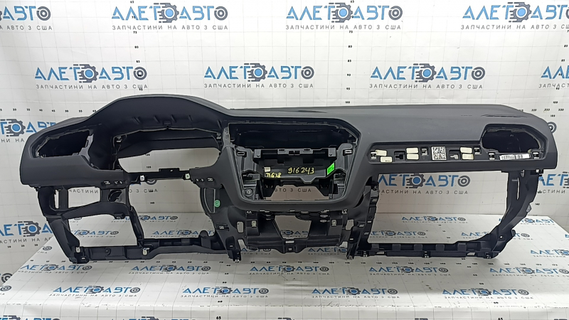 Торпедо передняя панель с AIRBAG VW Tiguan 18-24 черная