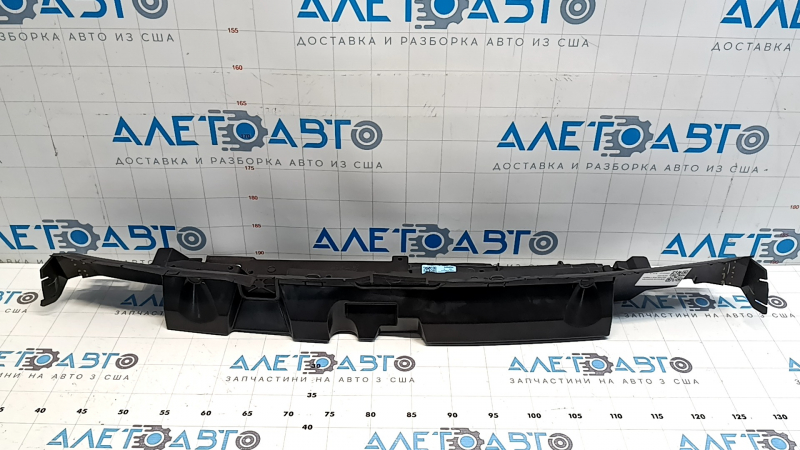 Дефлектор радиатора верхний Jeep Compass 23-26 2.0T трещины