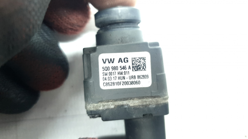 Камера передняя Audi Q7 16-19 песок на стекле
