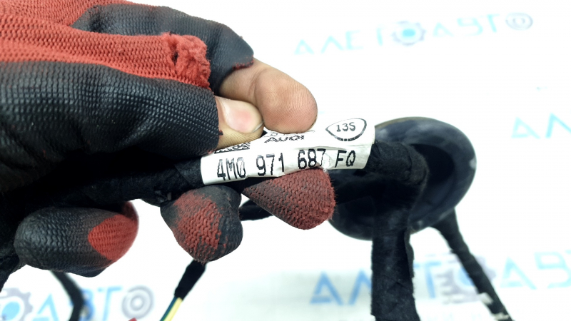 Проводка двери задней левой Audi Q7 16-26 keyless