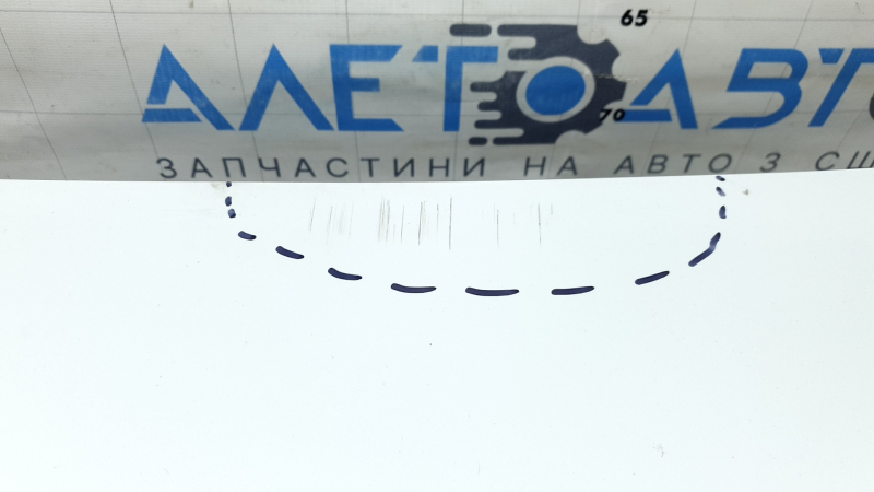 Крышка багажника Audi A4 B9 17-19 белый LY9C, окрашена 0,25-0,3, царапины