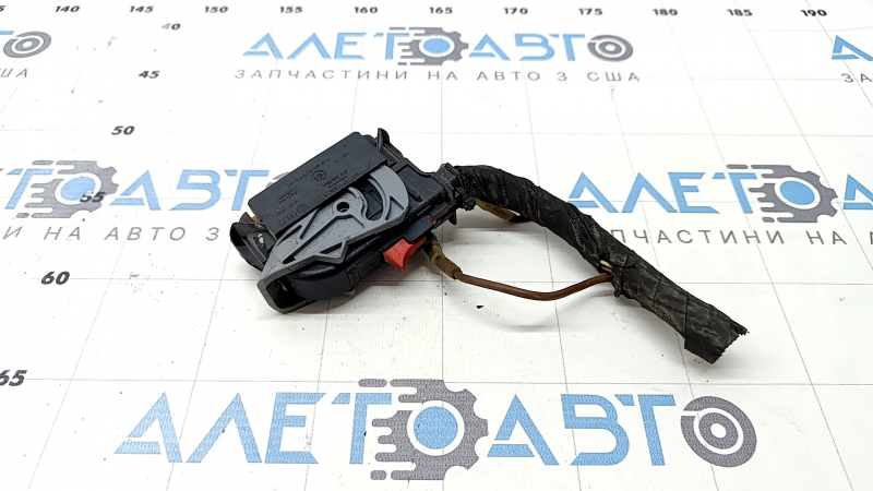 Фишка на блок ABS Audi A6 C7 16-18