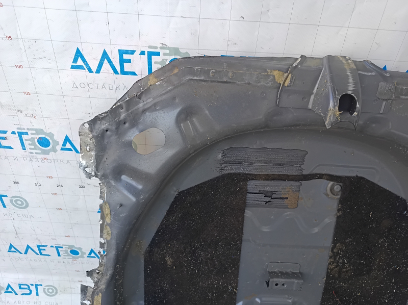 Корыто багажника Ford Escape MK4 20-26 высверлено