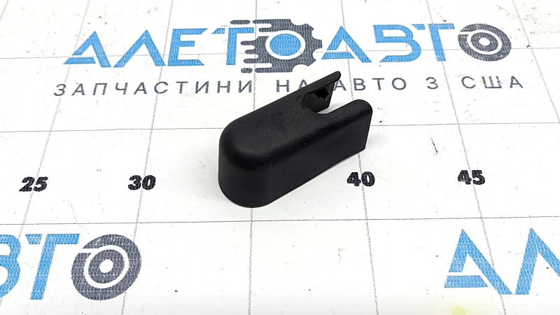 Заглушка заднего поводка дворника Lincoln Corsair 20-26