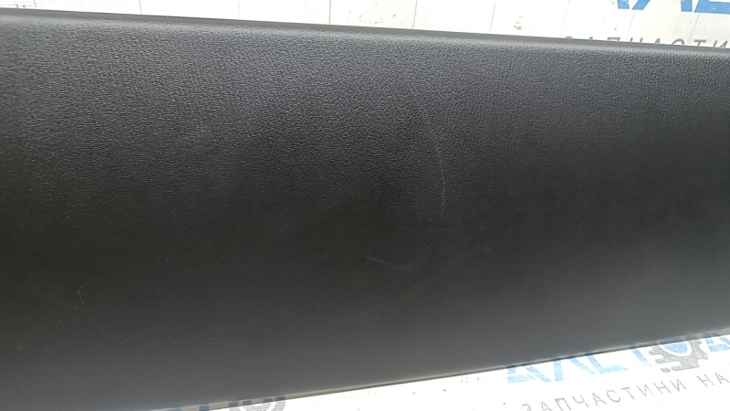 Обшивка двери багажника верхняя Mazda CX-5 17-24 черная, потерта