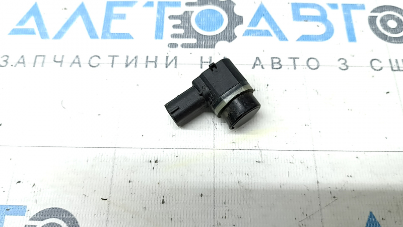 Парктроник переднего бампера Ford Escape MK3 17-19 внешний