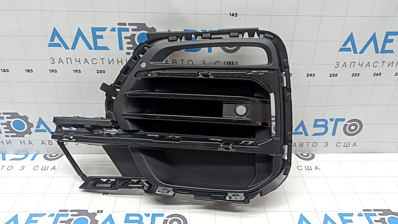 Решетка переднего бампера левая BMW X5 G05 19-23 под парктроник и ПТФ, X-Line