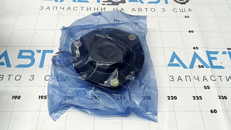 Опора амортизатора передняя левая Toyota Camry v40 с подшипником
