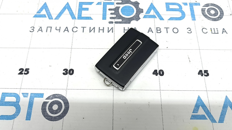 Ключ Jeep Grand Cherokee WL 21-23 5 кнопок, облезло покрытие