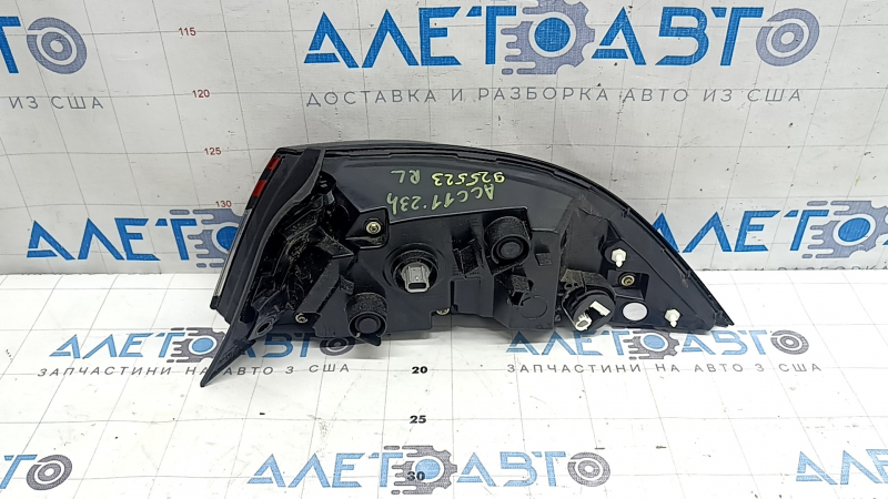 Фонарь внешний крыло левый Honda Accord 23-26 с накладкой