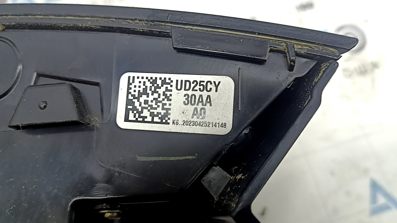 Фонарь внешний крыло левый Honda Accord 23-26 с накладкой