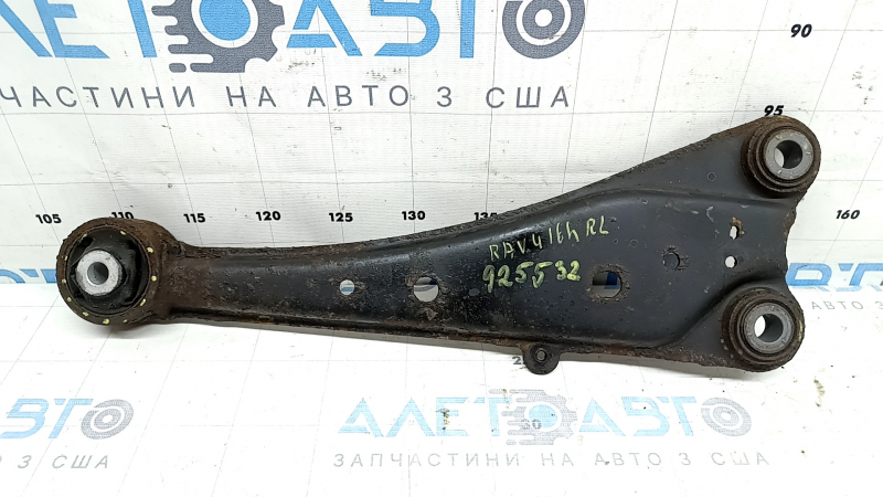 Рычаг продольный задний левый Toyota Rav4 13-18 AWD ржавый, сайлент под замену