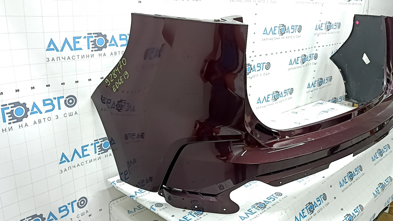 Бампер задний голый Ford Edge 19-24 без парктроников, бордовый, прижат, царапины