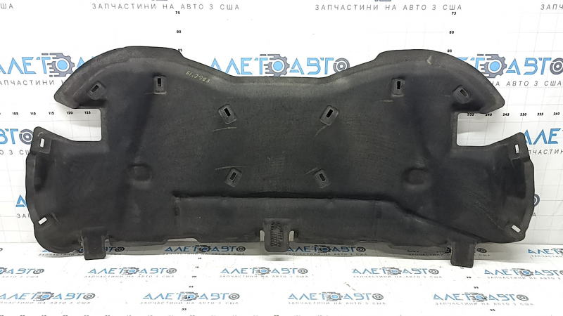 Izolarea capotei Ford Edge 19-