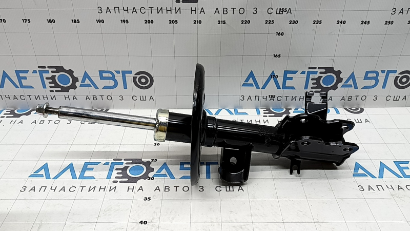 Амортизатор передний правый Nissan Maxima A36 16-