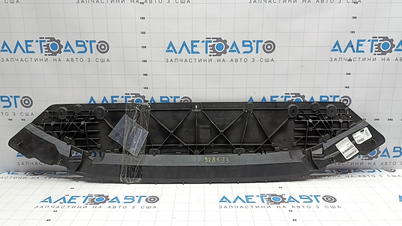 Защита переднего бампера Audi A4 B9 19 сломаны направляющие