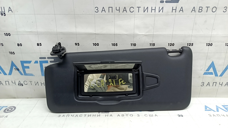 Козырек левый Mercedes H247 GLA 20-26 черный, без крючка
