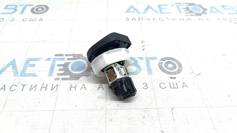 Прикуриватель багажника Mercedes H247 GLA 20-26