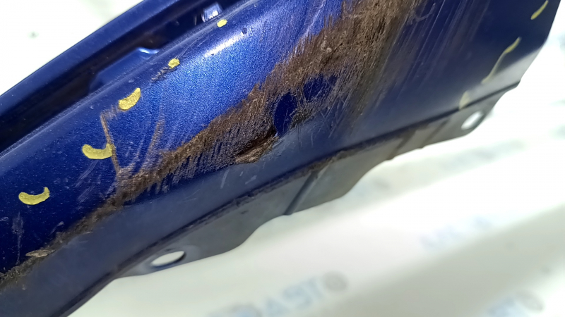 Бампер передний голый Honda Insight 19-22 синий B-593M, треснуты крепления, царапины, прижат