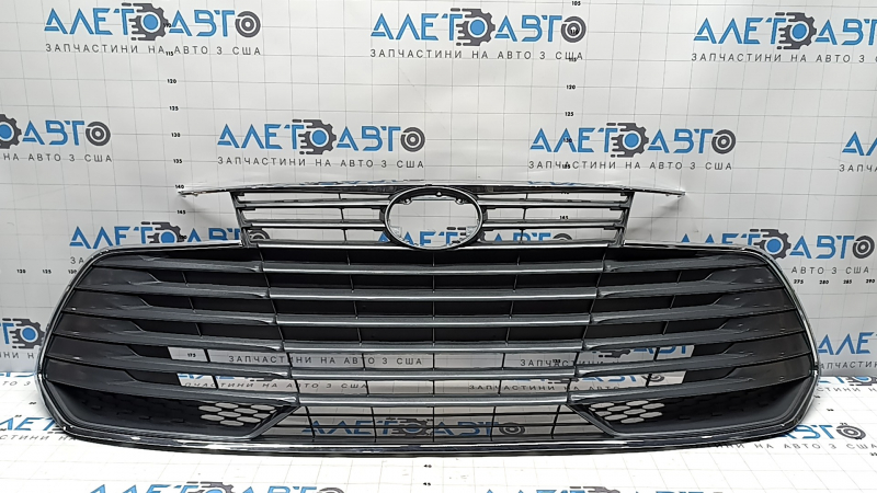 Решетка радиатора grill Toyota Avalon 19-22