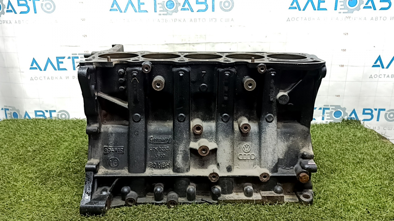 Блок цилиндров голый VW Beetle 12-14 2.5 CBUA d:82.53 под хонинговку