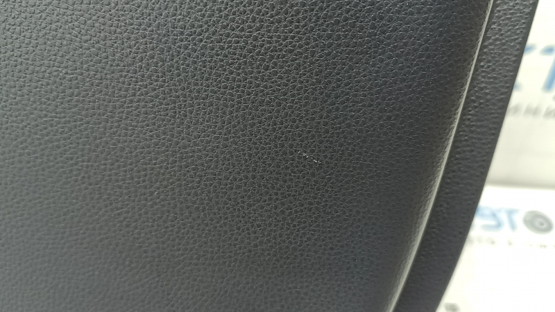 Обшивка двери карточка передняя правая Toyota Venza 21-22 XLE, Limited кожа черная с серой строчкой, темно-серая накладка с хром молдингом, с ручкой, царапины