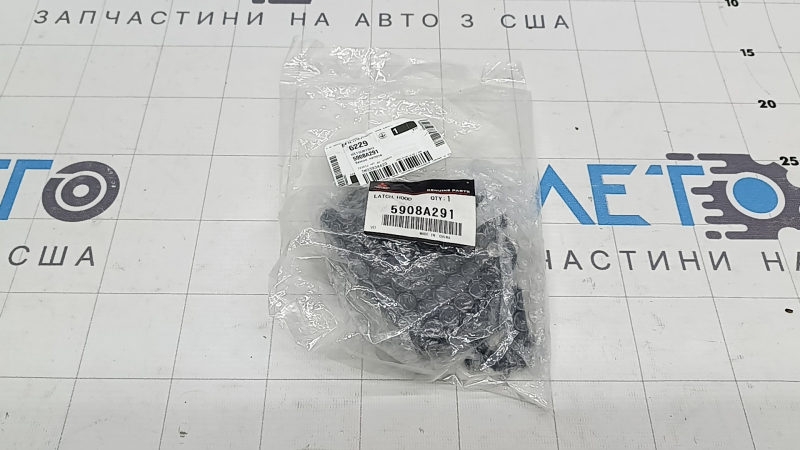 Замок капота Mitsubishi Outlander 22-26