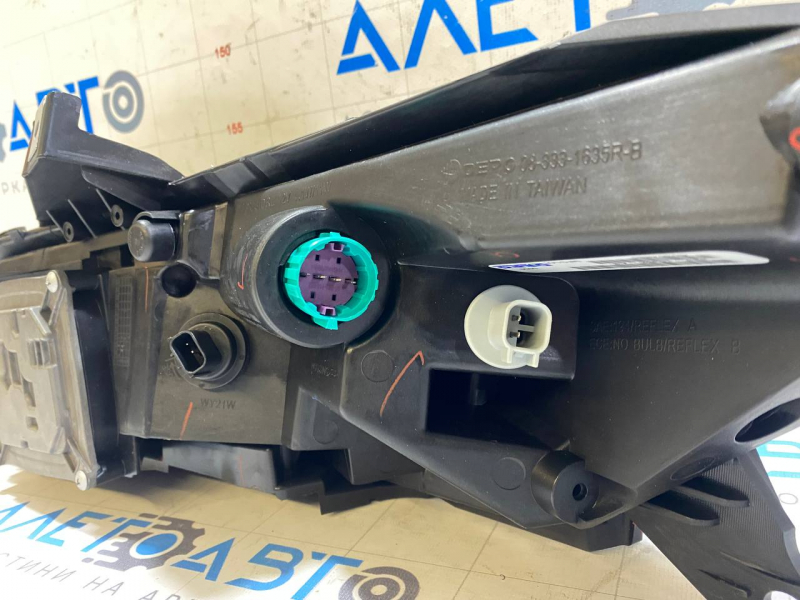 Поворотник ДХО правый Jeep Cherokee KL 14-18