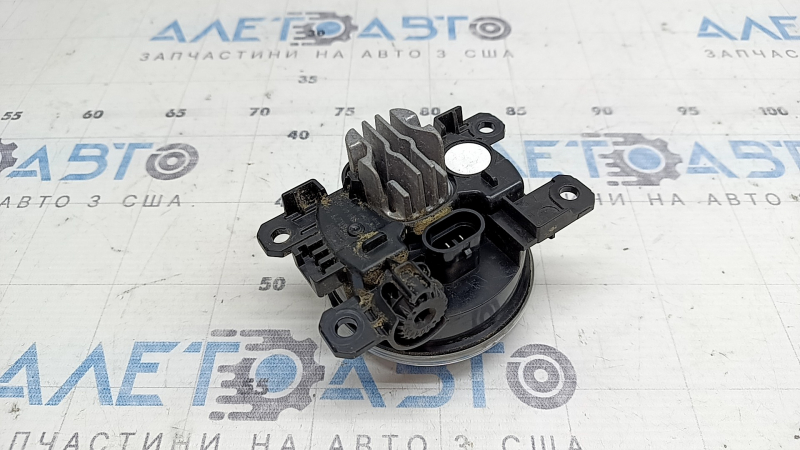 Противотуманная фара птф правая Jeep Renegade 19-23 LED, потерта