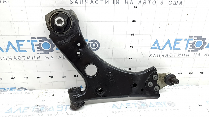 Рычаг нижний передний левый Jeep Renegade 15-23 awd с шаровой