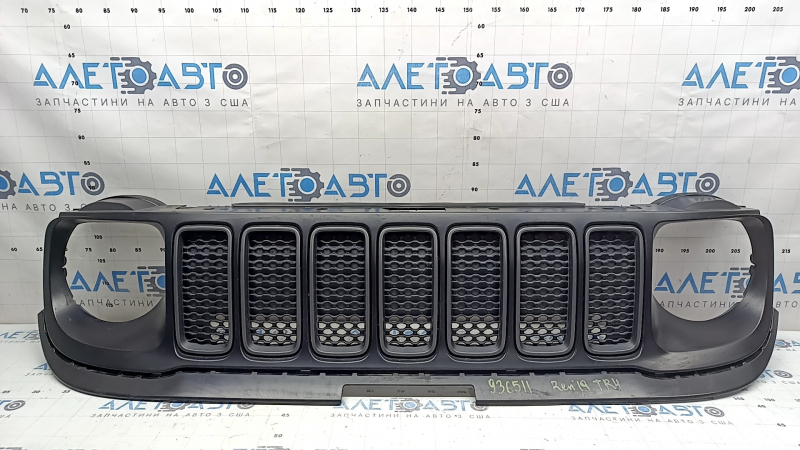 Решетка радиатора grill в сборе Jeep Renegade 19-23 черный, графит вставки, Trailhawk, царапины, скол