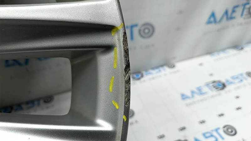Диск колесный R17 х 7J 5*100 Lexus CT200h 14-17 бордюрка