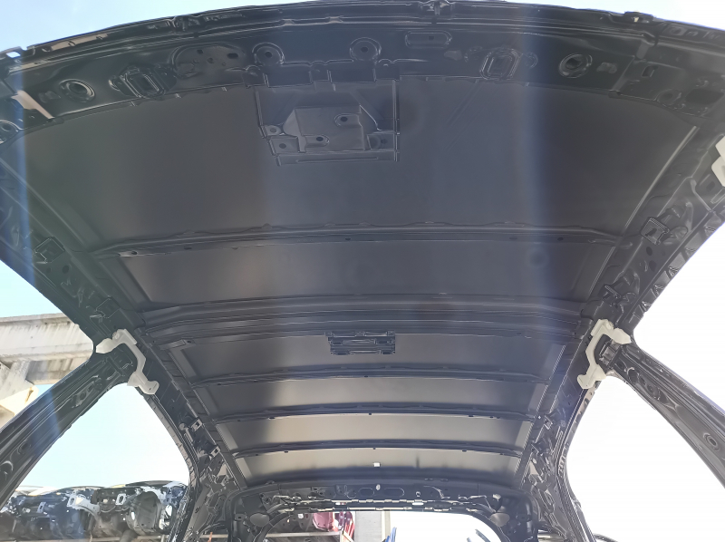 Крыша металл Lexus CT200h 14-17 без люка, на кузове, замята