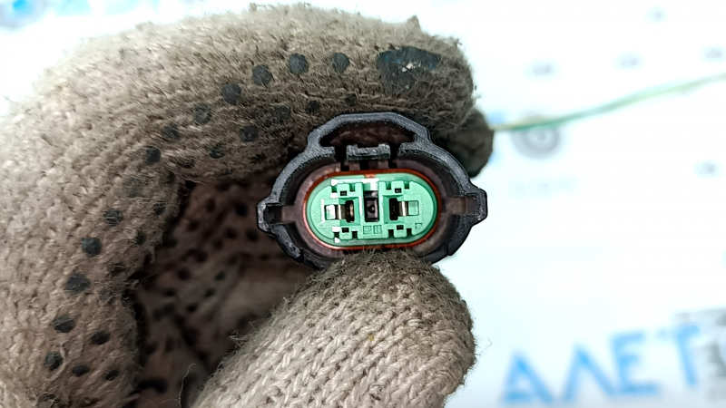Cip far ceață stânga pentru Lexus CT200h 14-17 halogen