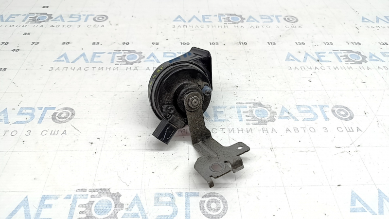 Semnalizare înaltă VW Jetta 19-26