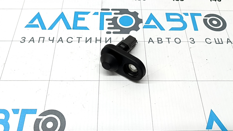 Концевик двери задней правой Lexus CT200h 13-17