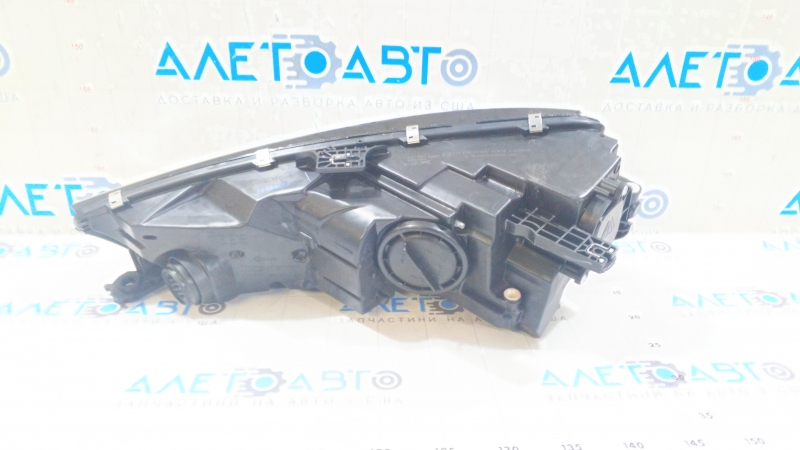 Фара передняя правая в сборе Audi A4 B9 17-19 ксенон+LED