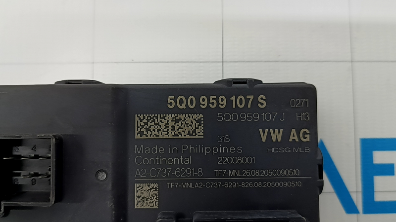 Блок управления дверью багажника Audi Q3 83A 19-25