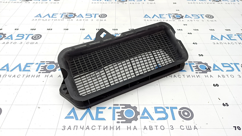 Воздухоприемник печки Audi Q3 83A 19-25