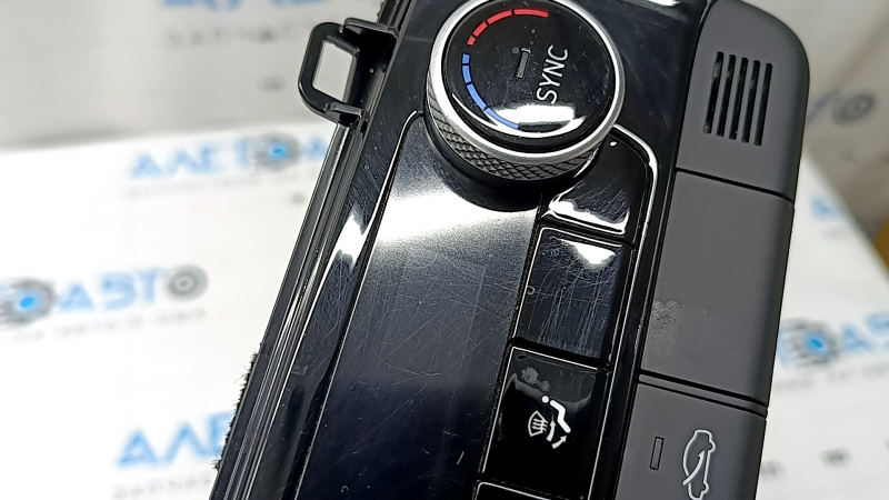 Управление климат-контролем Hyundai Elantra 21-23 auto без подогрева сидений, царапины