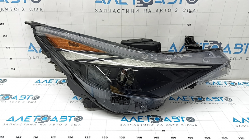 Фара передняя правая Hyundai Elantra 21-23 галоген