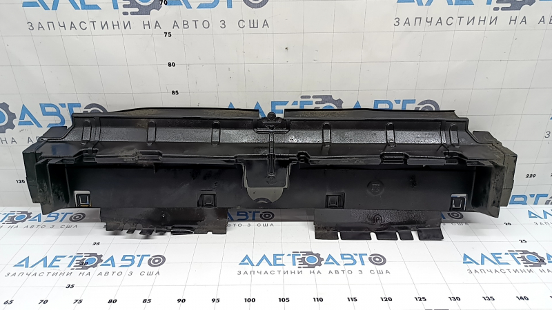 Дефлектор радиатора верхний Audi Q7 20-24 3.0T MHEV