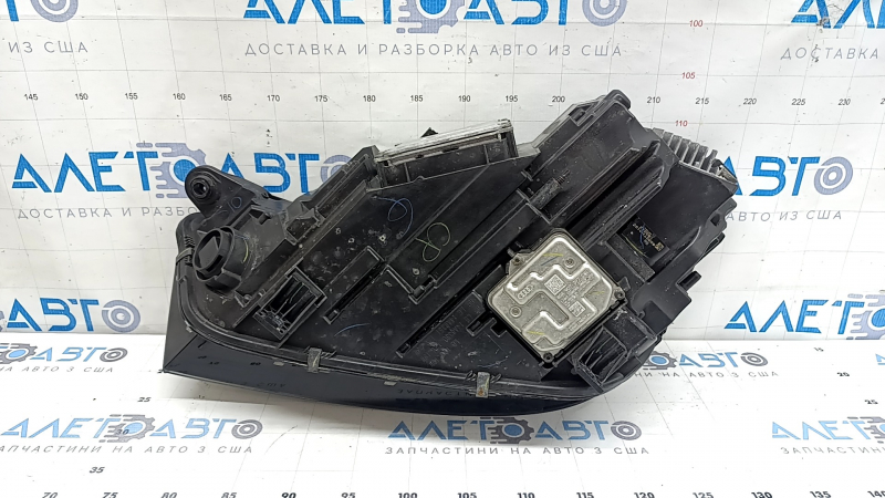 Фара передняя правая в сборе Audi Q5 80A 18-20 LED, царапина
