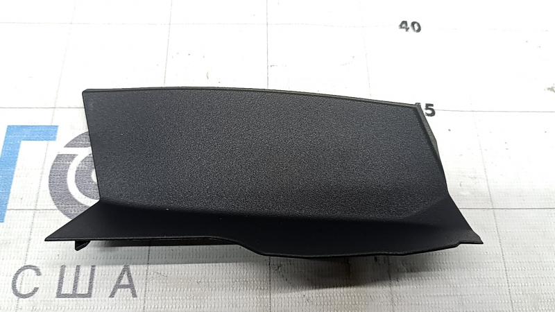 Накладка фонаря правая Toyota Camry v70 21-24