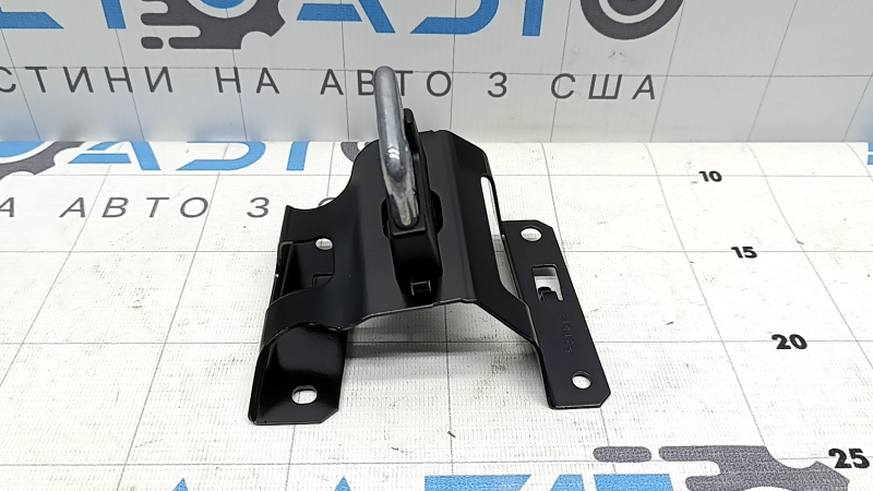 Скоба замка капота левая Volvo XC60 18-26