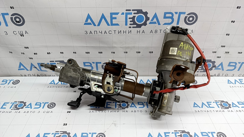 Рулевая колонка с ЭУР Toyota Avalon 13-18 ржавчина, в копоти