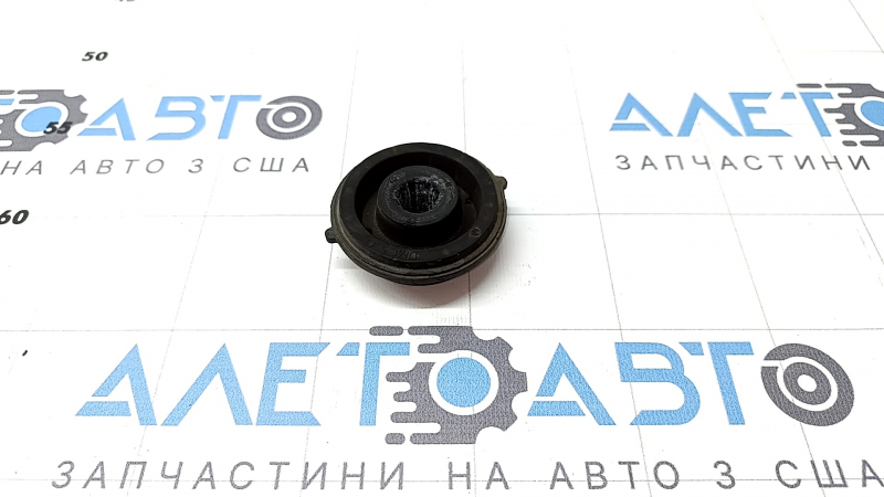 Опора интеркулера нижняя левая Kia K5 21-26 1.6T, 2.5T резина